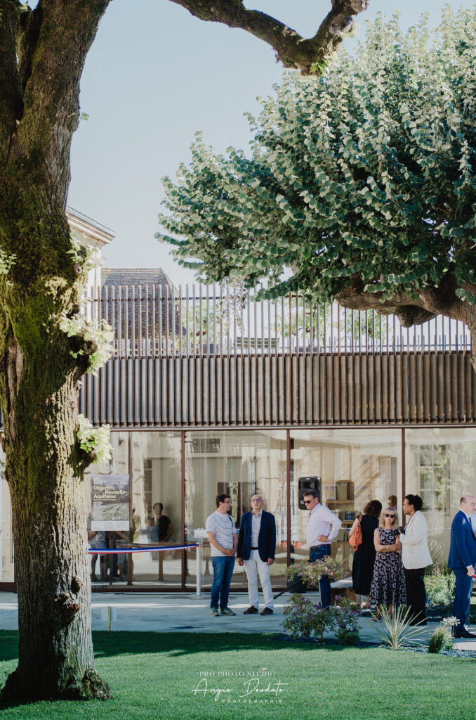 foule lors de la visite au centre de la photographie romain rolland a Bergerac